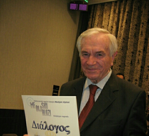 Profesoru Ratku Božoviću uručena nagrada 