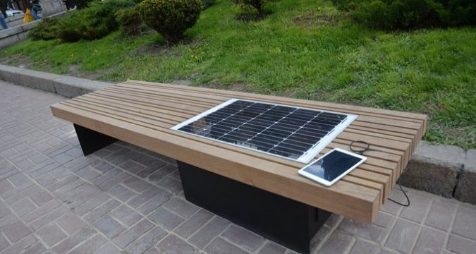 Pametne solarne klupe i u našem gradu