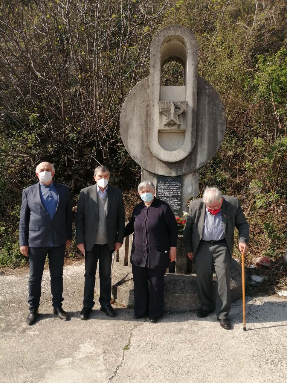 Položeno cvijeće na spomen obilježje na Zagorku