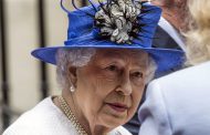 DANAS JE BOŽIĆ: Britanska kraljica Elizabeta II poslaće ličnu poruku