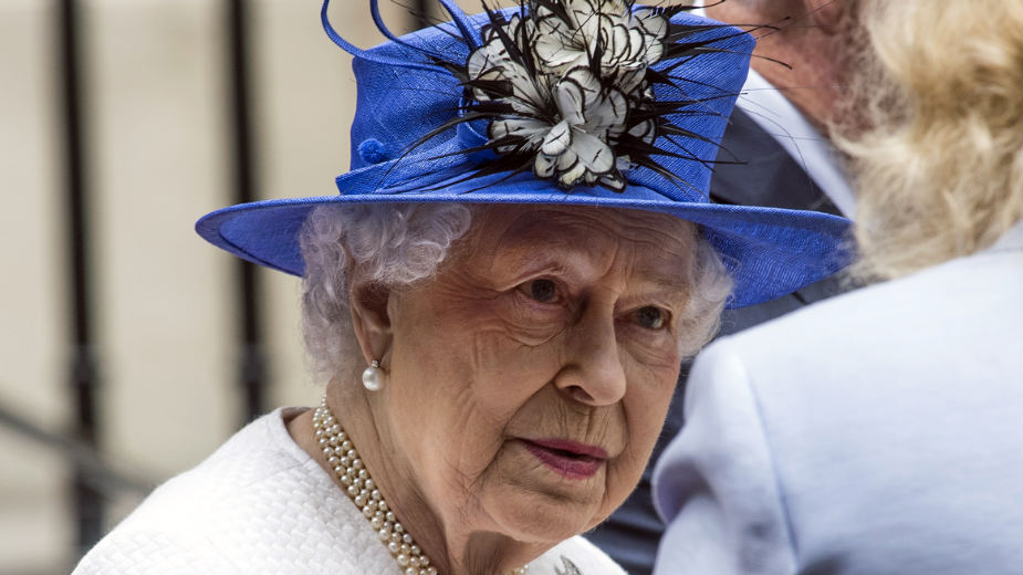 DANAS JE BOŽIĆ: Britanska kraljica Elizabeta II poslaće ličnu poruku