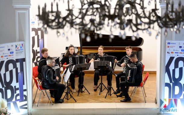KotorArt: Održan koncert harmonikaša Muzičke akademije sa Cetinja iz klase prof. Predraga Jankovića