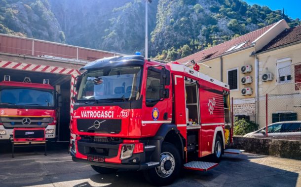 NOVO VATROGASNO VOZILO ZA JOŠ EFIKASNIJU ZAŠTITU GRAĐANA KOTORA