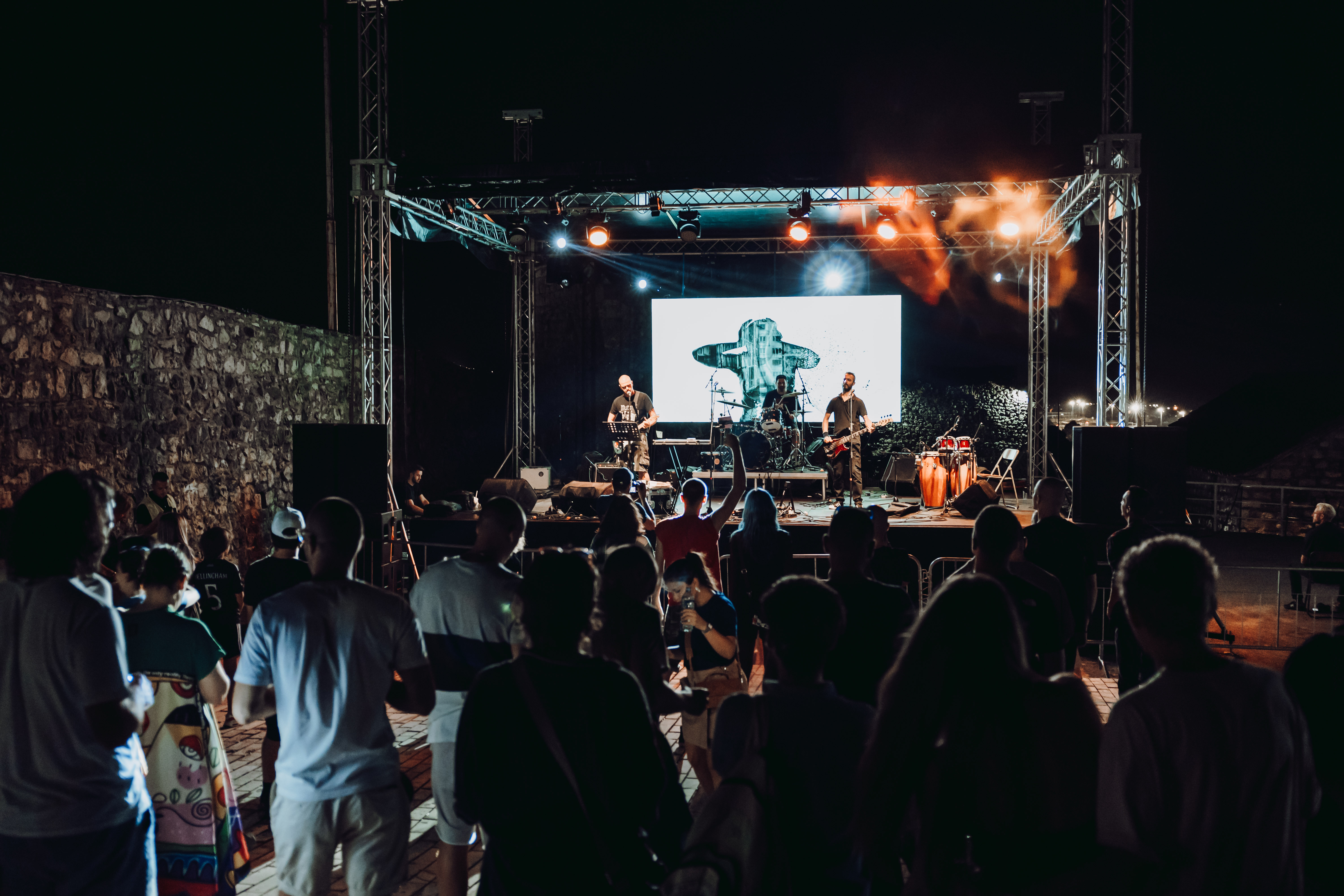 Započelo zagrijavanje za Bedem Fest: Prve note odjeknule kroz nikšićki bedem