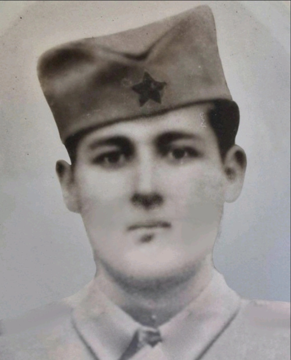 Oficir časti i junak slobode