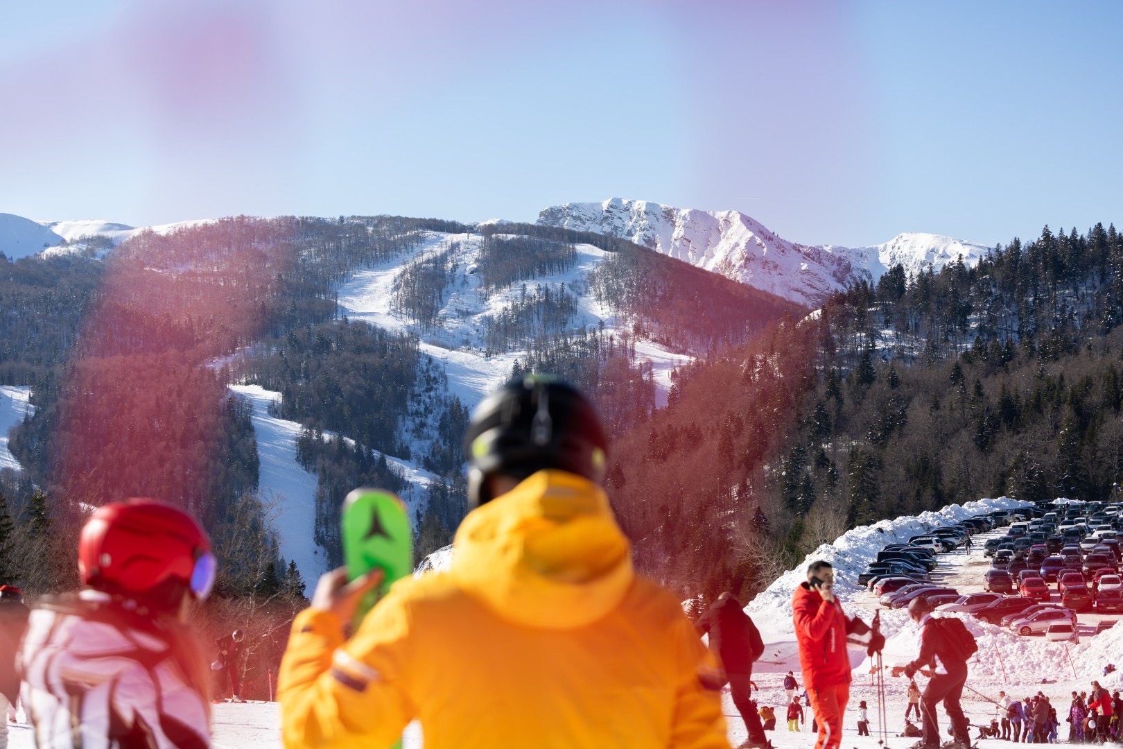 Gužve na skijalištu Kolašin 1600: Odličan početak sezone,  prodato više od pet i po hiljada ski-karata