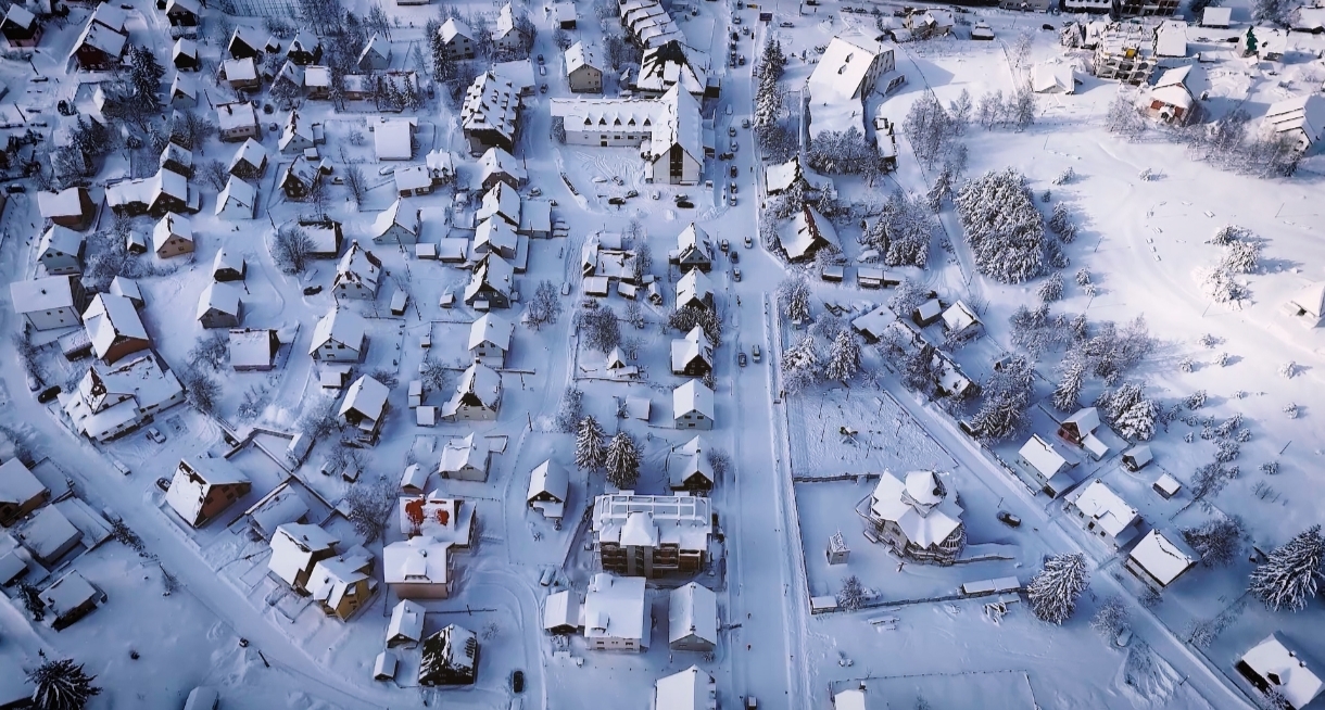 FOTO: ŽABLJAK JE PONOVO POD SNIJEGOM