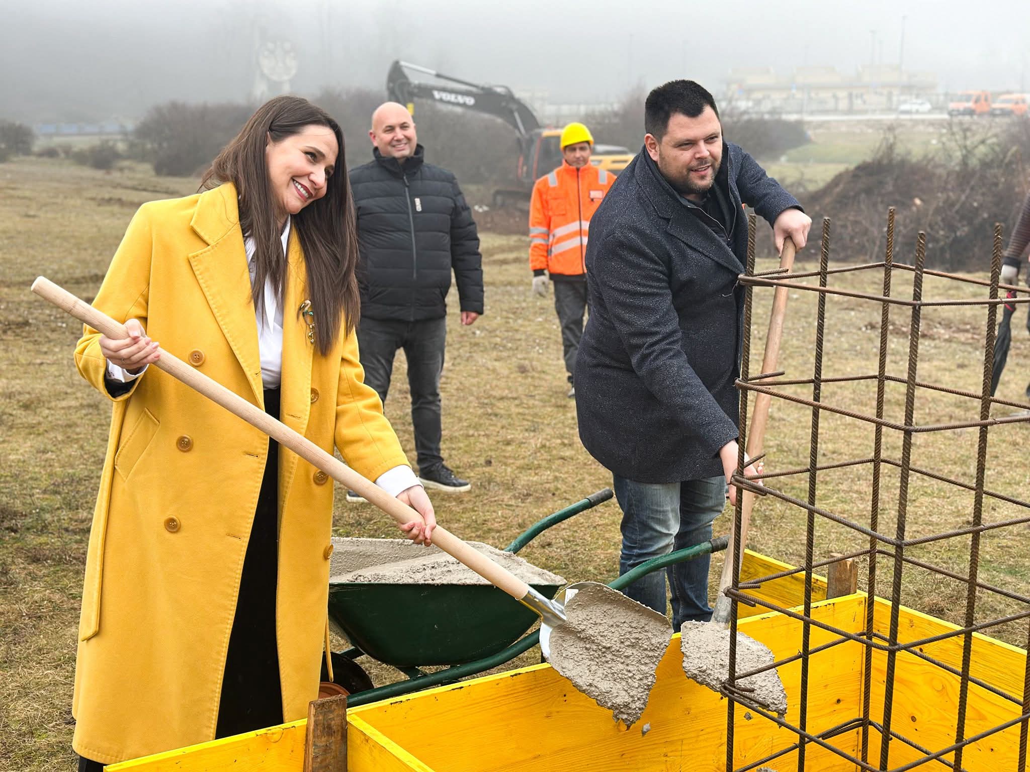POSTAVLJEN KAMEN TEMELJAC ZA IZGRADNJU SPORTSKO-REKREATIVNOG PARKA