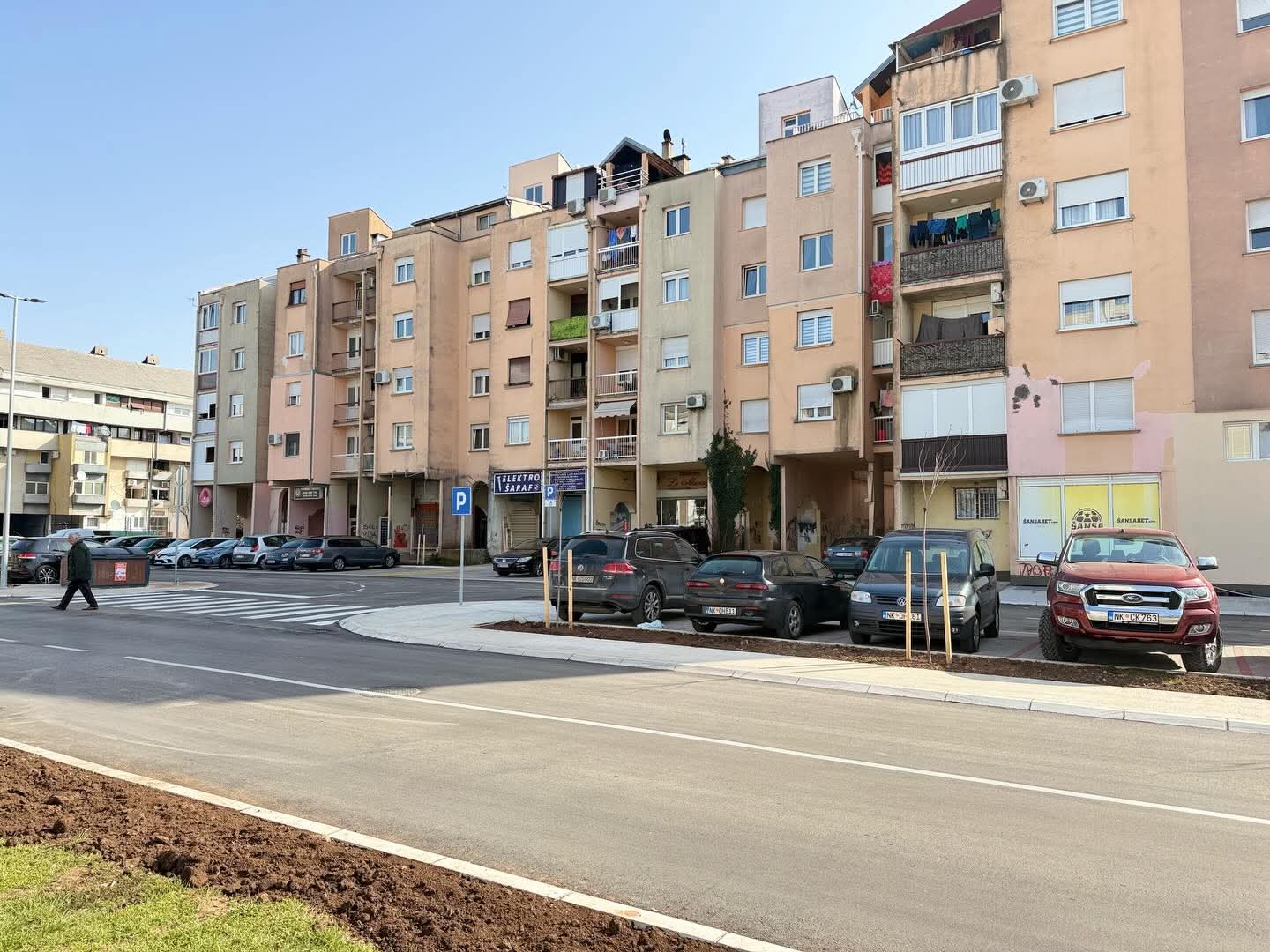 ZAVRŠENO UREĐENJE PROSTORA KOD ZGRADE „DESETKE“