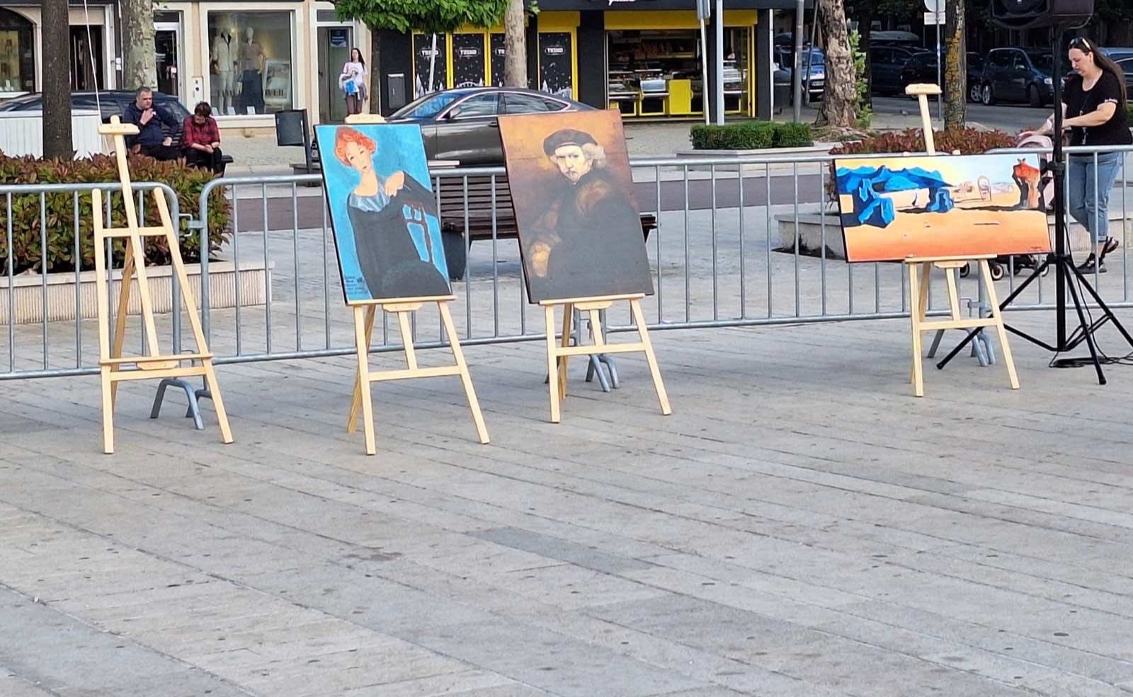 Izložba likovnih radova učenika OŠ Mileva Lajović - Lalatović