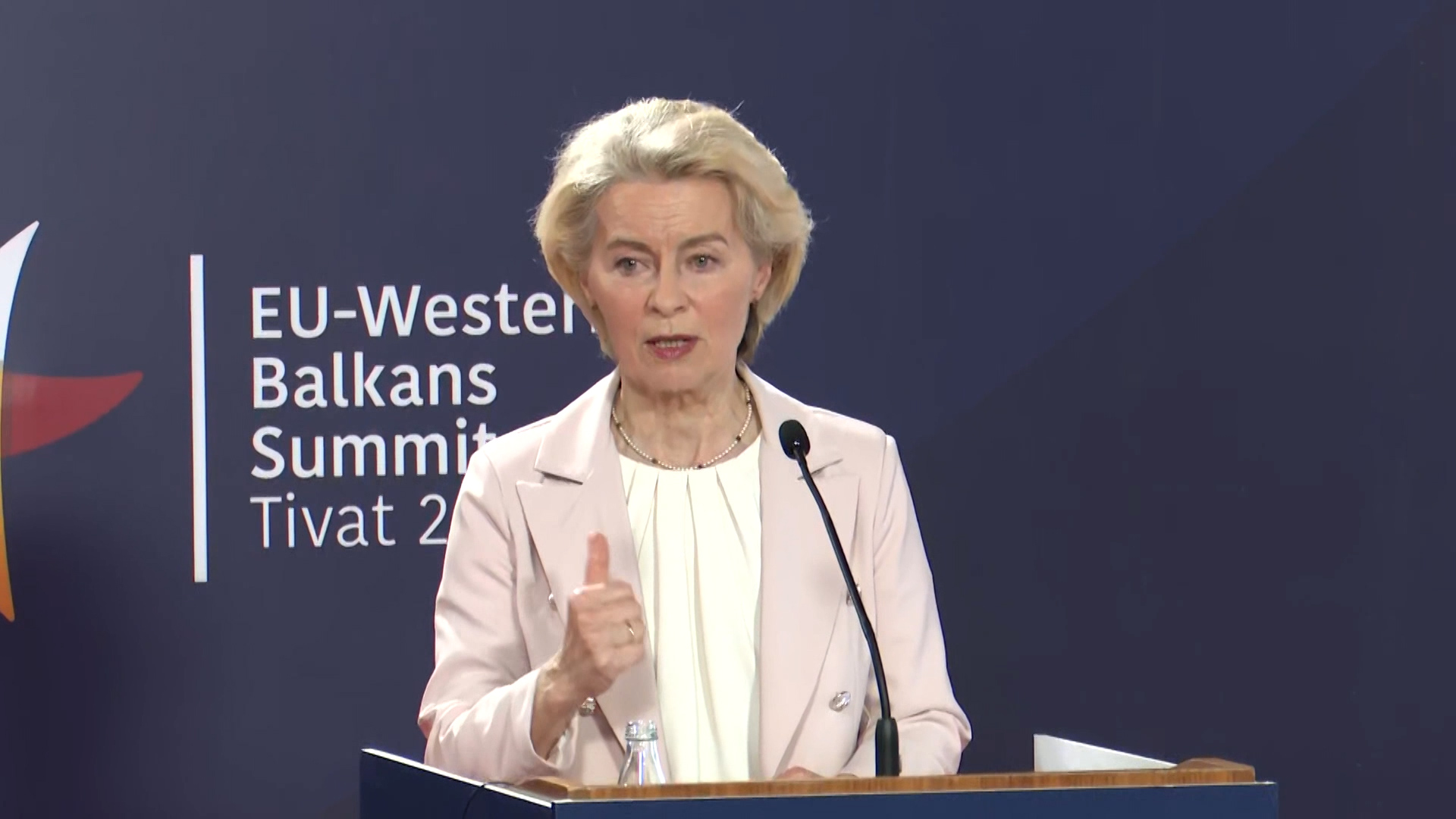 Fon der Lajen: Impresivno kako ostvarujete rezultate; Košta: Brojimo dane do članstva Crne Gore u EU